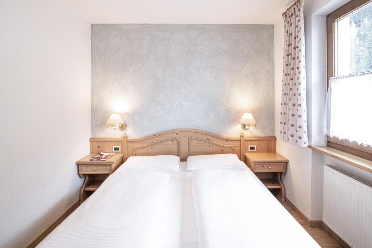 Hotel Residence Rose ヴィピテーノ エクステリア 写真