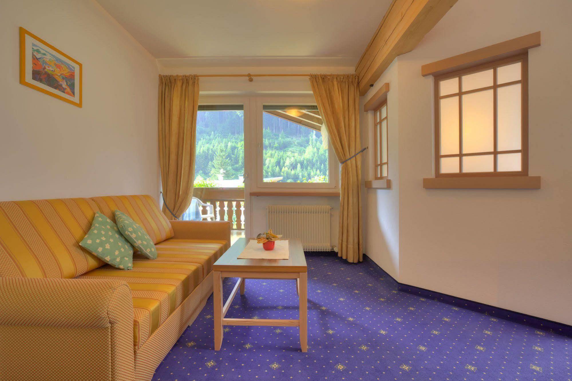 Hotel Residence Rose ヴィピテーノ エクステリア 写真
